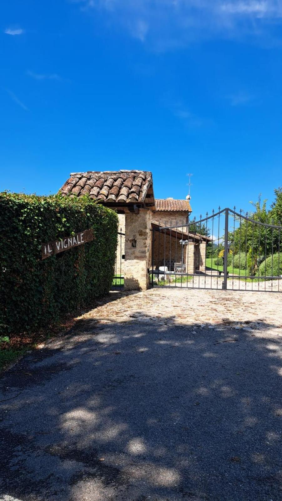 Il Vignale Guest House Massa Martana Bagian luar foto