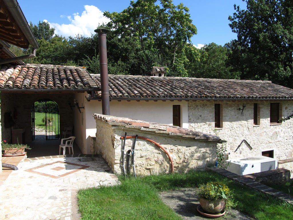 Il Vignale Guest House Massa Martana Bagian luar foto